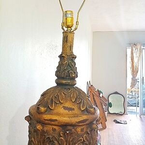 Carved Wood Floor Lamp 80s/90s Statement Lighting Living room / bedroom entryway